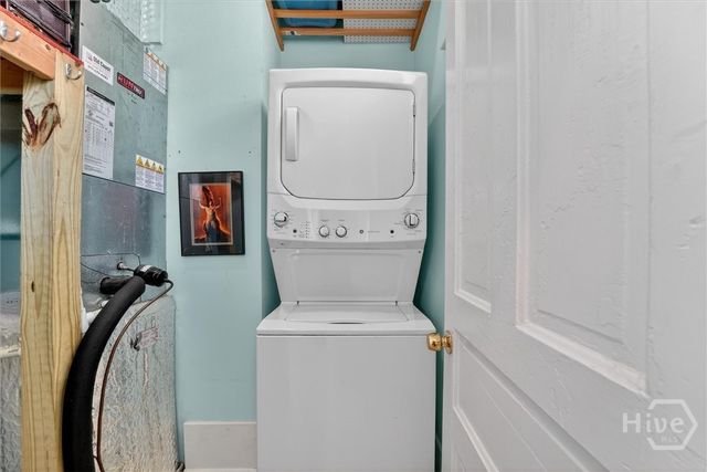 1902 Barnard Street, Savannah, GA 31401