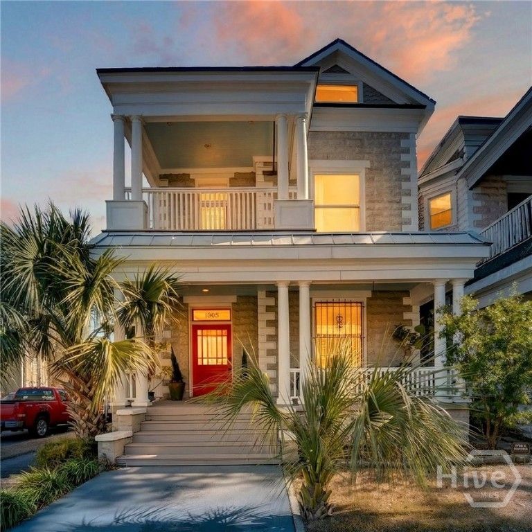 1902 Barnard Street, Savannah, GA 31401