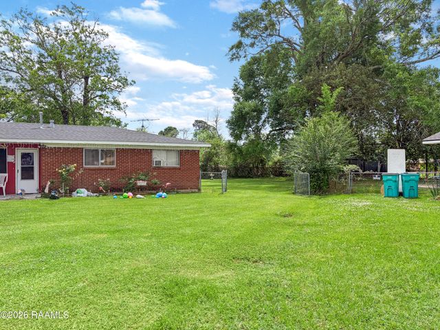 200 Oleander Street, Opelousas, LA 70570