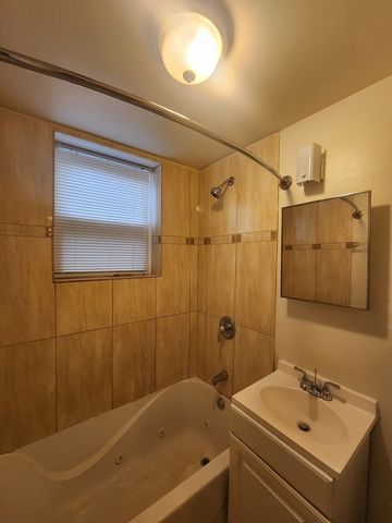 5320 N FRANCISCO Avenue GS, Chicago, IL 60625