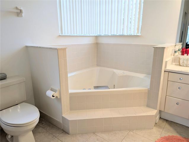 214 LONDON DRIVE, Palm Coast, FL 32137