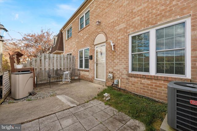 202 ARBOUR CT #CONDO 202, North Wales, PA 19454