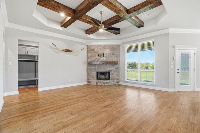 1176 Horizon Trace Drive, Azle, TX 76020