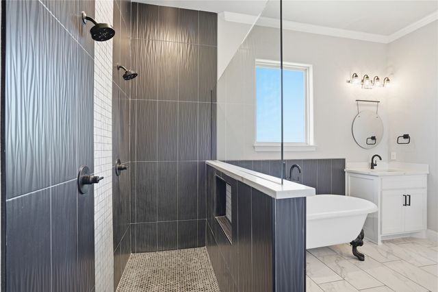 1176 Horizon Trace Drive, Azle, TX 76020