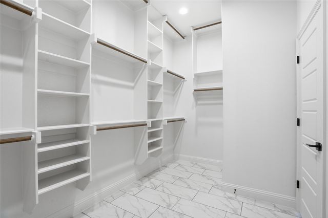 1176 Horizon Trace Drive, Azle, TX 76020