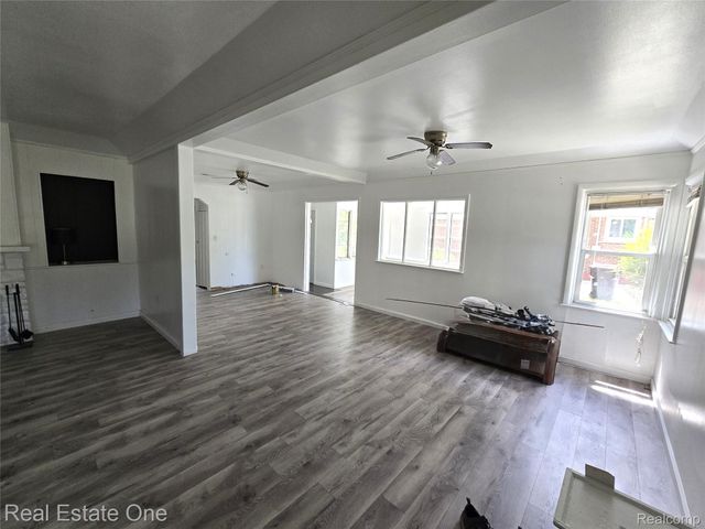 20980 Evergreen Road, Southfield, MI 48075