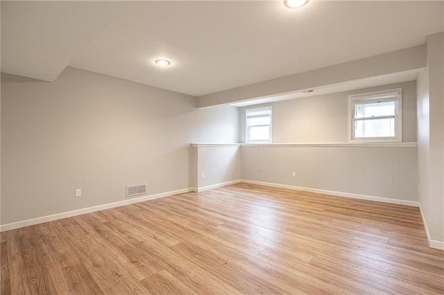 1317 NE Foxwood Drive, Lee's Summit, MO 64086