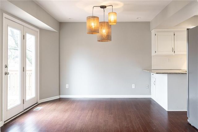 1317 NE Foxwood Drive, Lee's Summit, MO 64086