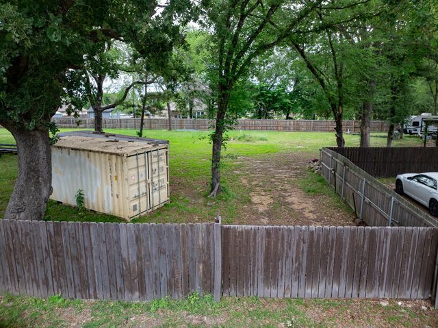 104 Autumn Wood Trail, Gun Barrel City, TX 75156