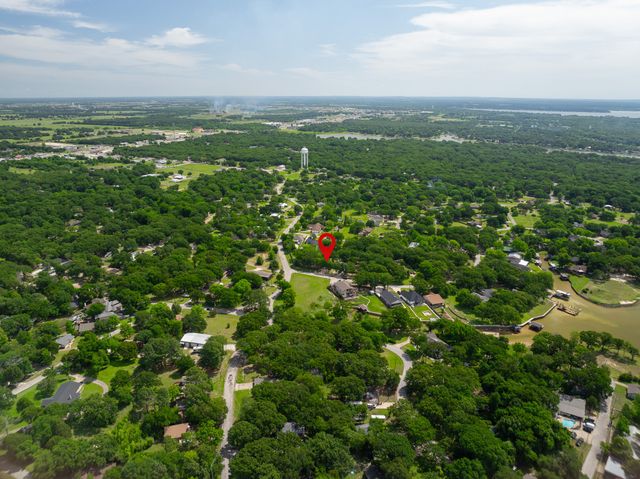 104 Autumn Wood Trail, Gun Barrel City, TX 75156