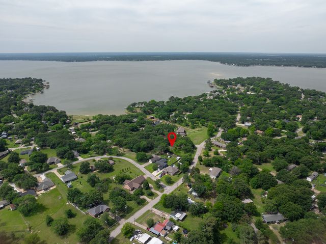 104 Autumn Wood Trail, Gun Barrel City, TX 75156