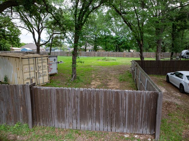 104 Autumn Wood Trail, Gun Barrel City, TX 75156
