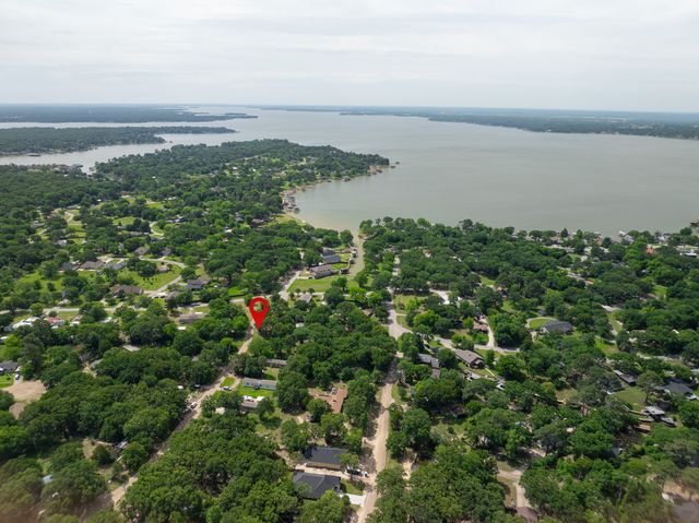 104 Autumn Wood Trail, Gun Barrel City, TX 75156