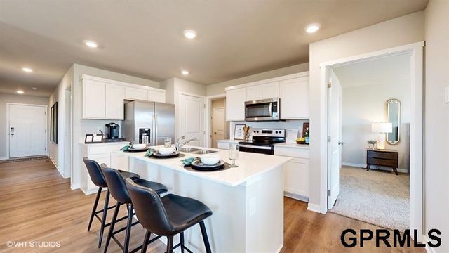 11981 S 114th Avenue, Papillion, NE 68046