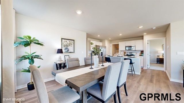 11981 S 114th Avenue, Papillion, NE 68046
