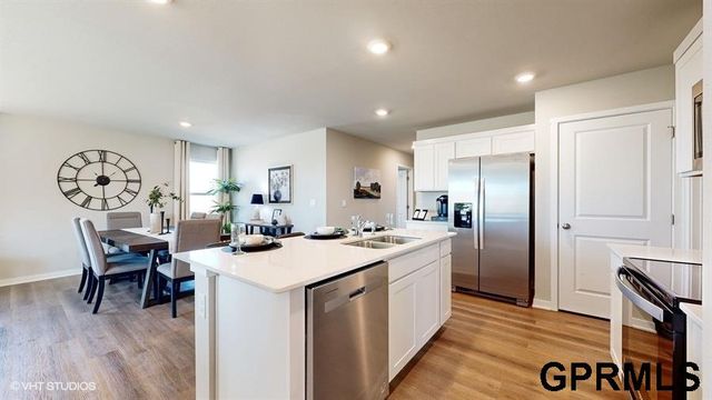 11981 S 114th Avenue, Papillion, NE 68046