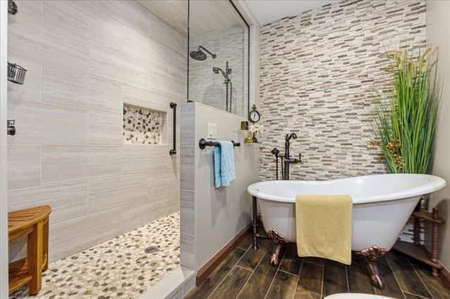 155 S LINDEN Avenue, Council Bluffs, IA 51503