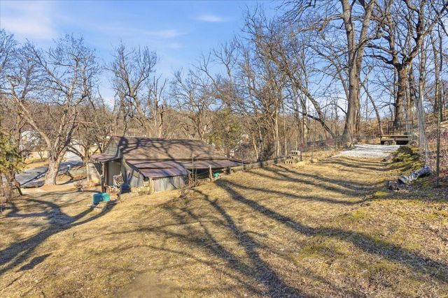 155 S LINDEN Avenue, Council Bluffs, IA 51503