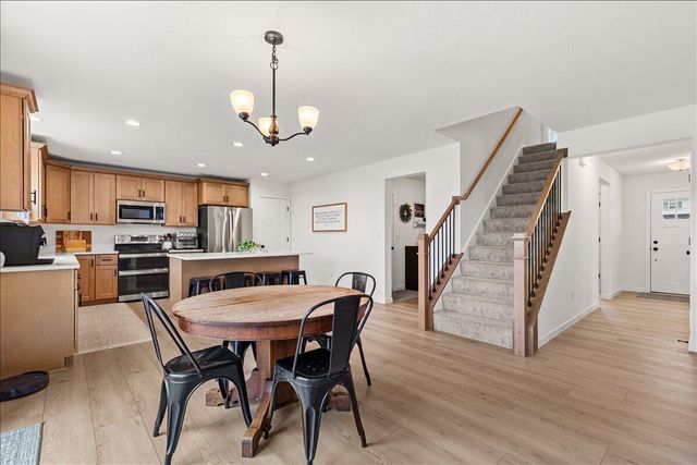 192 Sapphire LANE, Saukville, WI 53080