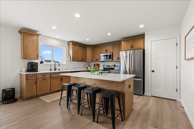 192 Sapphire LANE, Saukville, WI 53080