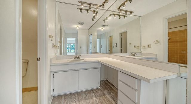 7880 PALM AIRE LANE 203, Sarasota, FL 34243