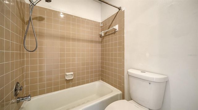 7880 PALM AIRE LANE 203, Sarasota, FL 34243