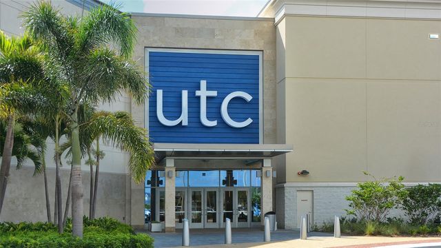 7880 PALM AIRE LANE 203, Sarasota, FL 34243