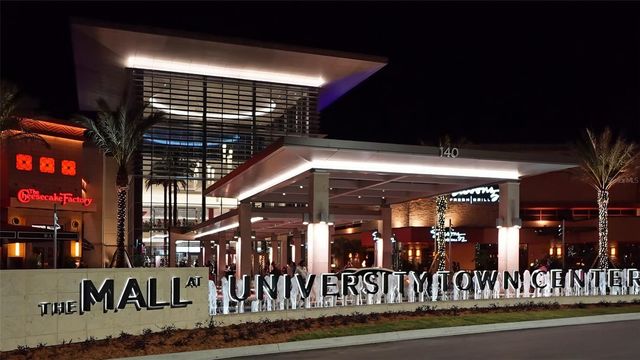 7880 PALM AIRE LANE 203, Sarasota, FL 34243