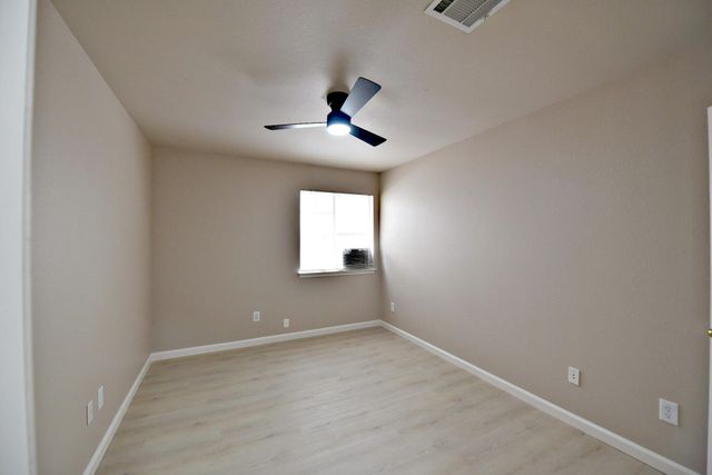 3924 Newland DR, Round Rock, TX 78681