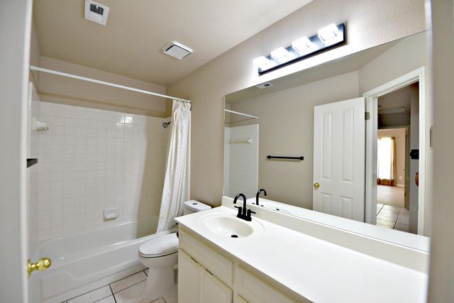 3924 Newland DR, Round Rock, TX 78681