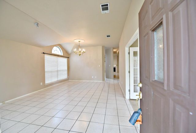 3924 Newland DR, Round Rock, TX 78681