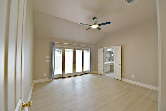 3924 Newland DR, Round Rock, TX 78681