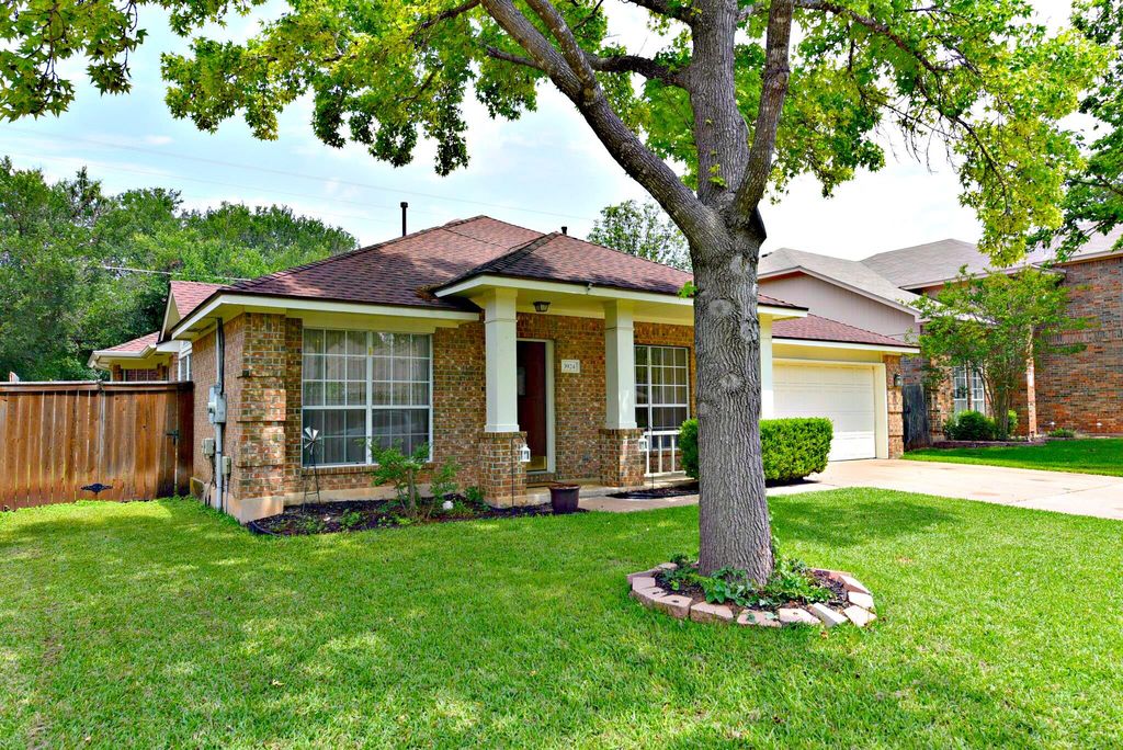 3924 Newland DR, Round Rock, TX 78681