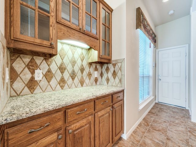 2399 Crystal Falls Drive, Frisco, TX 75036