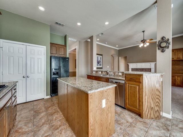 2399 Crystal Falls Drive, Frisco, TX 75036