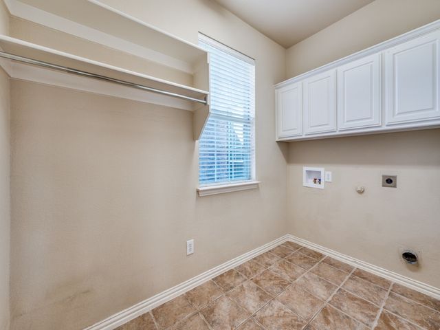 2399 Crystal Falls Drive, Frisco, TX 75036