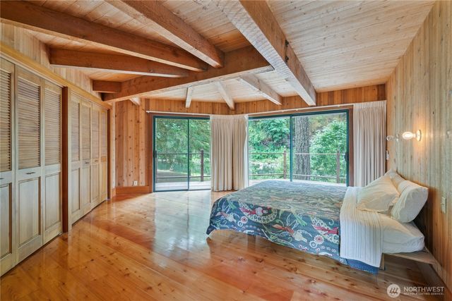 211 LaVerne Drive, Kalama, WA 98625