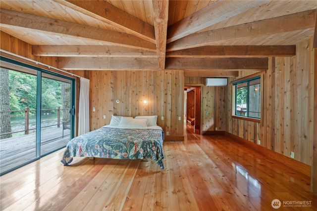 211 LaVerne Drive, Kalama, WA 98625