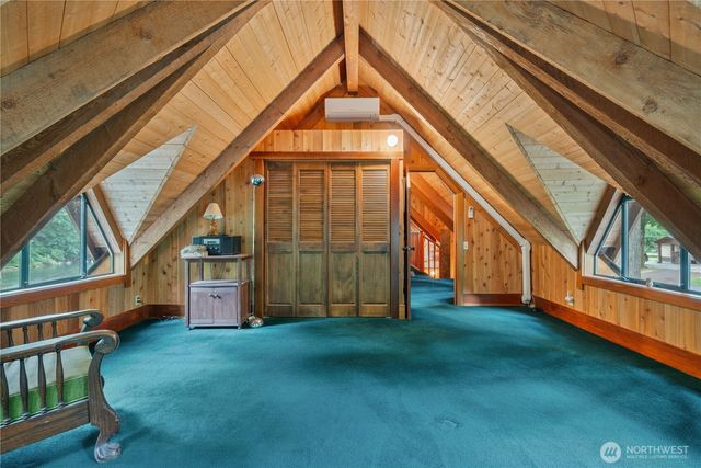 211 LaVerne Drive, Kalama, WA 98625