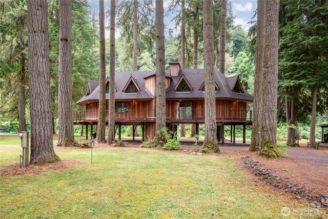 211 LaVerne Drive, Kalama, WA 98625