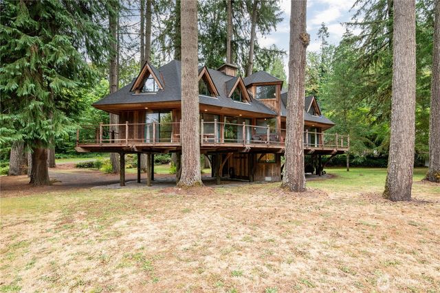 211 LaVerne Drive, Kalama, WA 98625