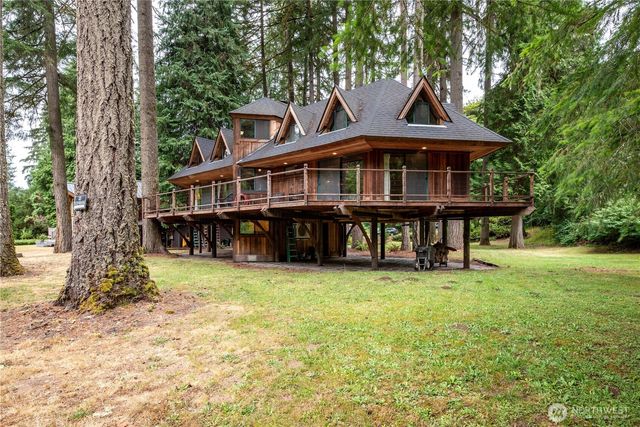 211 LaVerne Drive, Kalama, WA 98625