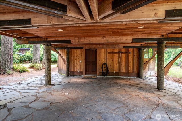 211 LaVerne Drive, Kalama, WA 98625