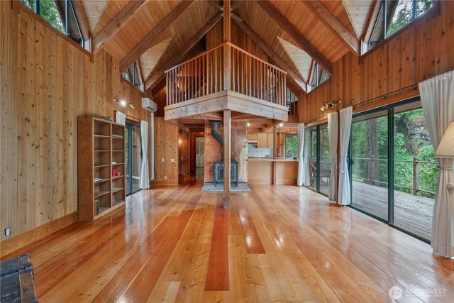 211 LaVerne Drive, Kalama, WA 98625