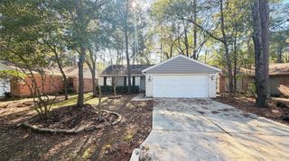 31 Dellforest Court, The Woodlands, TX 77381