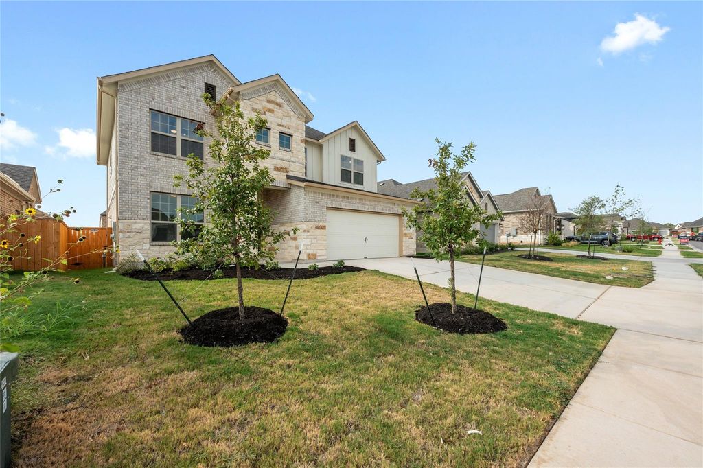 303 Fawn River RUN, Kyle, TX 78640