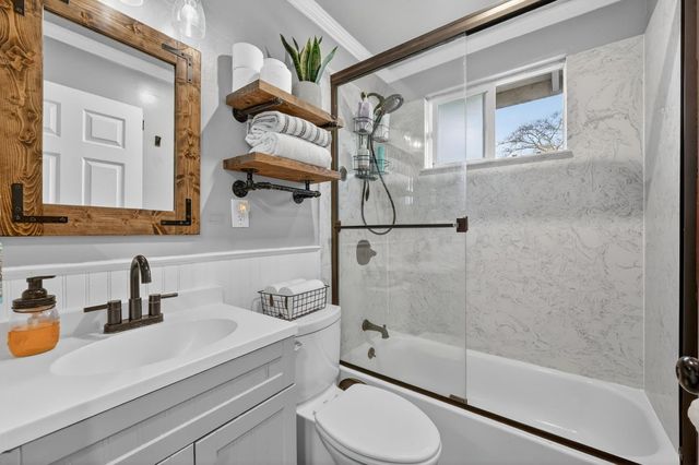 8057 Sunset Ave, Fair Oaks, CA 95628