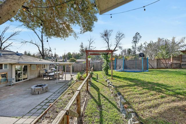 8057 Sunset Ave, Fair Oaks, CA 95628