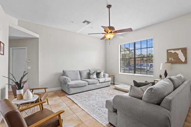 3679 Woods Walk Boulevard, Lake Worth, FL 33467