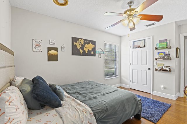 3679 Woods Walk Boulevard, Lake Worth, FL 33467